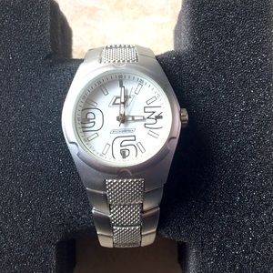 Ladies stainless steel white dial watch